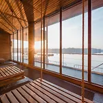 Brandenburg & Fontane Therme 호텔 4*