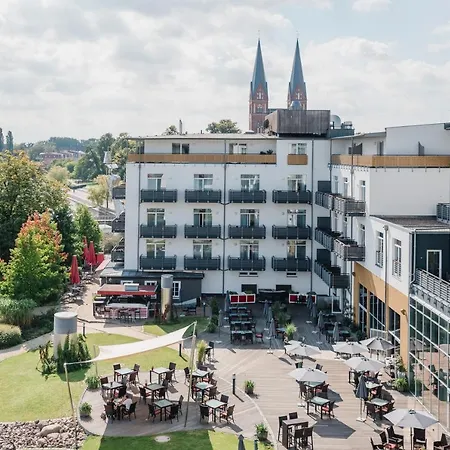 Brandenburg & Fontane Therme Hotel 4*