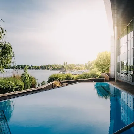 Brandenburg & Fontane Therme Отель