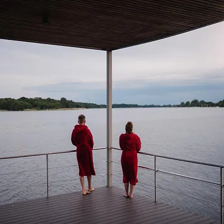 Brandenburg & Fontane Therme Нойруппин