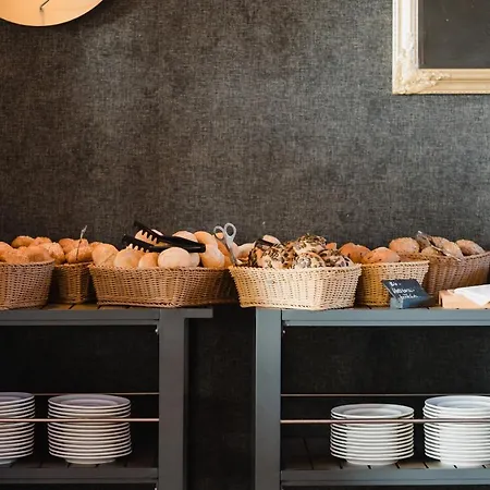 Brandenburg & Fontane Therme 4*