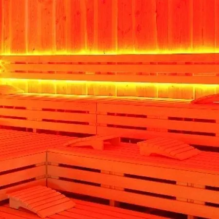 Brandenburg & Fontane Therme 4*