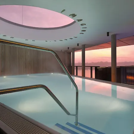 Brandenburg & Fontane Therme 호텔