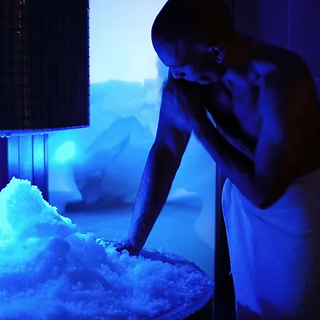 Hotel Brandenburg & Fontane Therme 4*