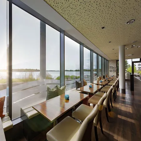 Brandenburg & Fontane Therme 호텔 네우루핀