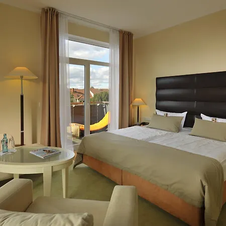 Brandenburg & Fontane Therme Отель