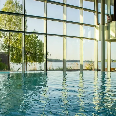 Brandenburg & Fontane Therme 호텔