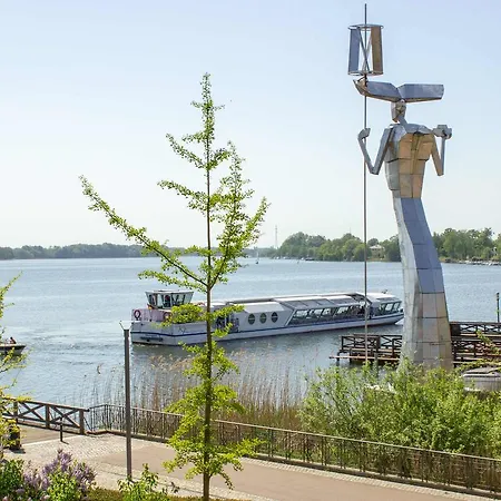 Hotel Brandenburg & Fontane Therme 4*