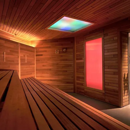 Brandenburg & Fontane Therme 네우루핀