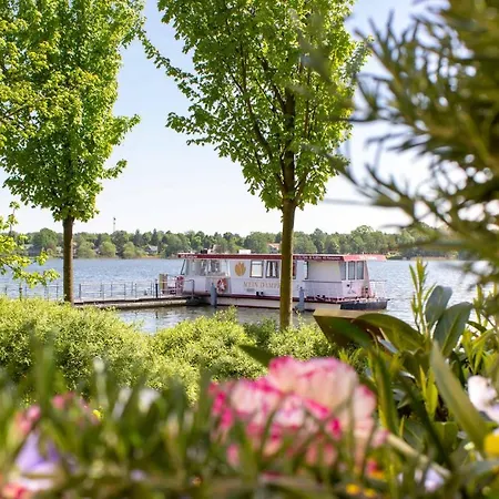 Brandenburg & Fontane Therme Отель