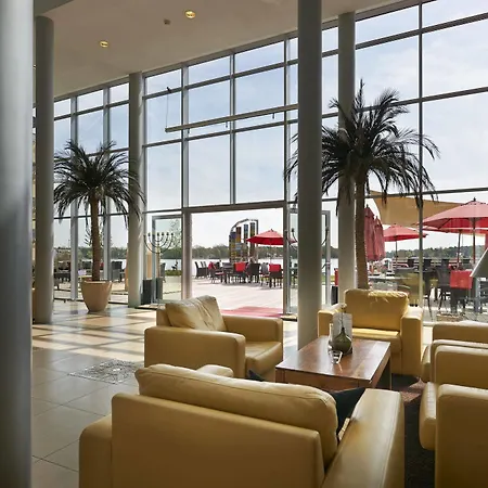 Brandenburg & Fontane Therme Отель 4*