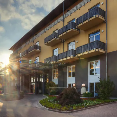 Отель Brandenburg & Fontane Therme