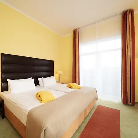 Brandenburg & Fontane Therme 4* Нойруппин