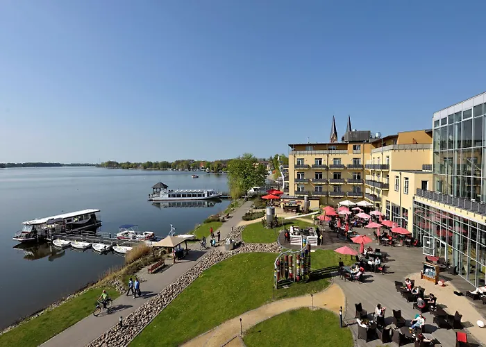 Brandenburg & Fontane Therme 4* نيوروبين