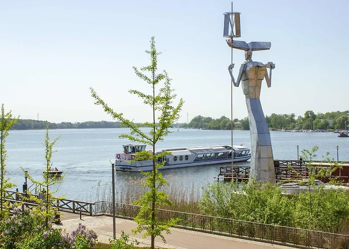 فندق Brandenburg & Fontane Therme 4*